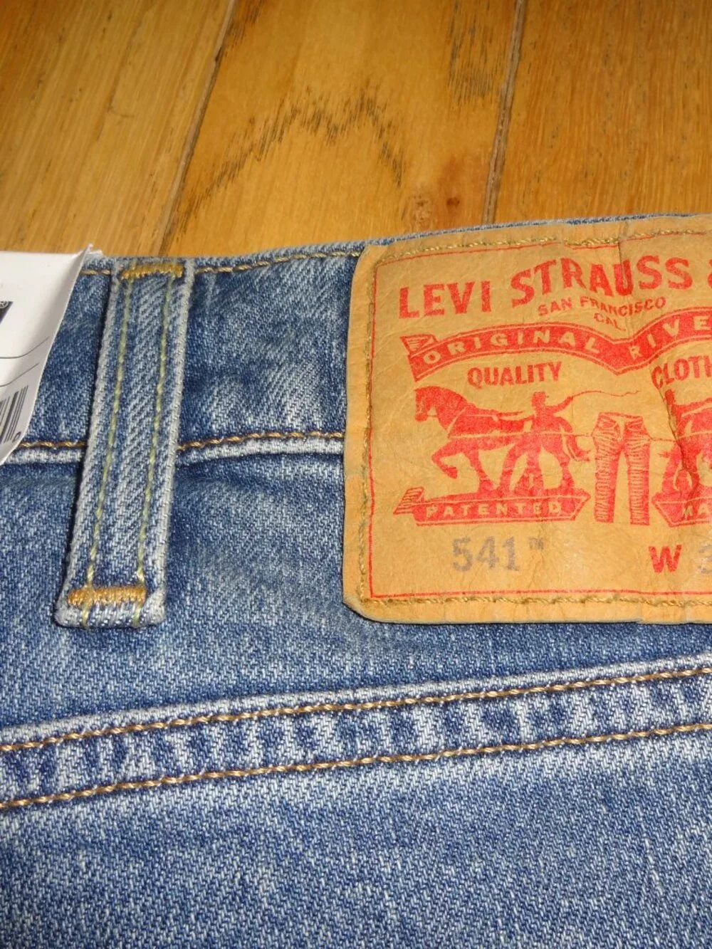 NWT Levi's Original 541 Athletic Fit Tapered Leg Men's Blue Denium Jeans 38 x 30